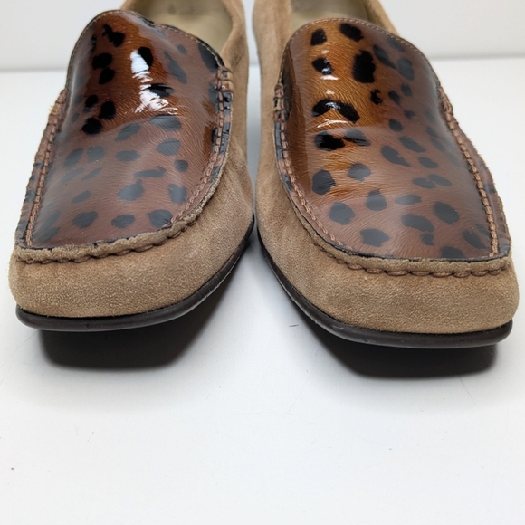 Stuart Weitzman Tan Suede Leather Low Heeled Loafers Animal Print Size 8.5 - Picture 4 of 7